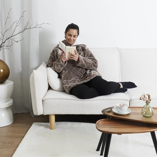 Bluzo koc z kapturem Intesi brązowy ciepły koc do salonu i sypialni