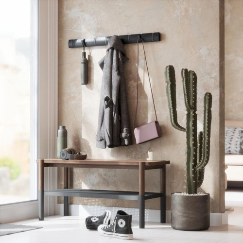 Wieszak ścienny na ubrania do przedpokoju Umbra Flip czarny nowoczesny drewniany 8 haczyków