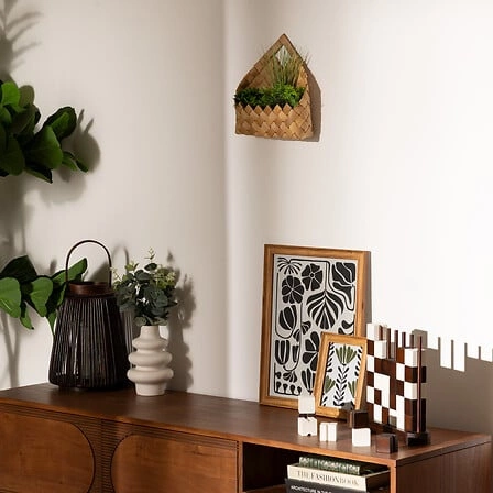 Wazon dekoracyjny Suza biały potrójny nowoczesny ze sztucznym eukaliptusem 37cm