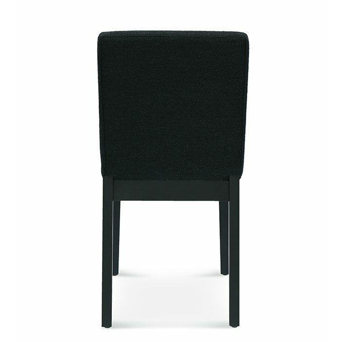 Krzesło do jadalni i kuchni Apollo Fameg tapicerowane skandynawskie z drewnianymi nogami personalizowane