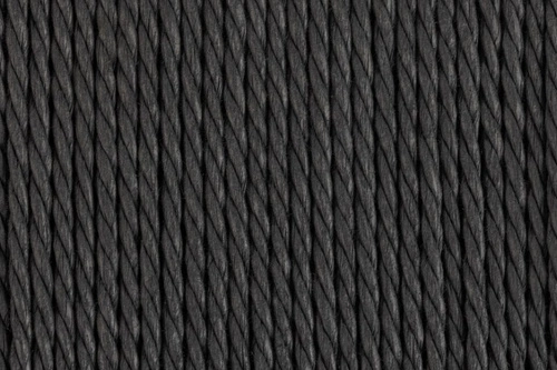 Fotel kubełkowy Carson czarny skandynawski do salonu z plecionki i drewna dębowego