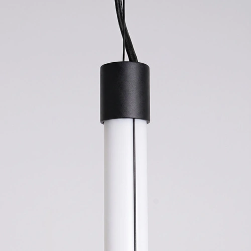 Lampa wisząca TRANG 100 czarna LED regulowana nad wyspę