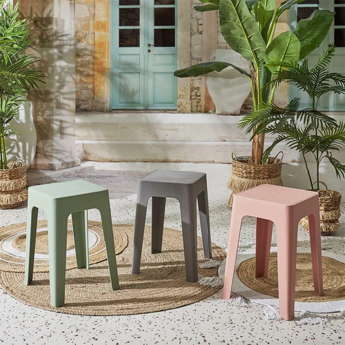 Stołek Spectra Intesi żółty nowoczesny z tworzywa do kuchni i łazienki odporny na pogodę