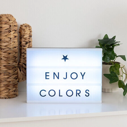Lampka nocna do sypialni Atmosphera Kira Lightbox nowoczesna biała personalizowana 30x22 cm