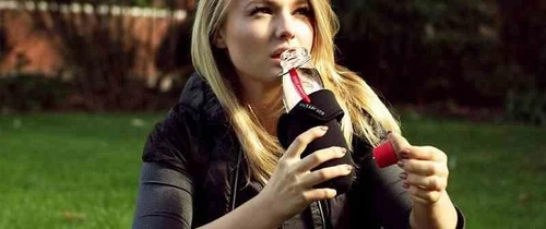  Butelka na wodę EAU GOOD z aktywnym węglem w pokrowcu BB niebieski