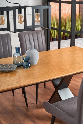 Stół rozkładany do jadalni Intesi Reland nowoczesny loftowy dąb naturalny czarne nogi 160–220 cm