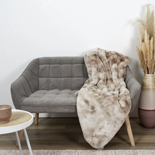 Koc Furry Intesi ciepły i miękki koc polarowy 140x200 na kanapę do salonu