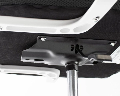 Fotel biurowy ergonomiczny Splash czarny siatkowy obrotowy z podłokietnikami do biurka