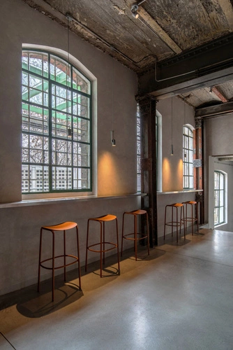 Hoker metalowy Trick zielony 75 cm nowoczesny bez oparcia do kuchni i ogrodu SCAB Design