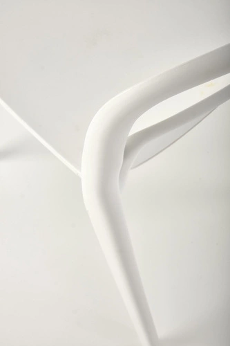 Krzesło Maud białe Intesi nowoczesne z tworzywa sztucznego do jadalni i ogrodu, łatwe sztaplowanie