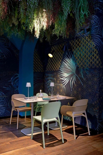 Krzesło ogrodowe z tworzywa sztucznego Hug SCAB Design oliwkowe sztaplowane łatwe czyszczenie