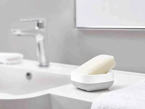 Mydelniczka Slim Joseph Joseph szara kompaktowa do łazienki z wentylacją