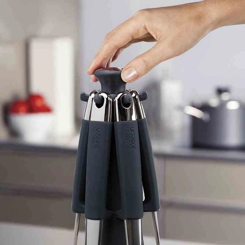 Zestaw narzędzi kuchennych z karuzelą Joseph Joseph