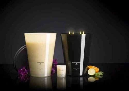 Świeca sojowa XXL Cereria Molla Black Orchid & Lily zapachowa do salonu beżowa 3,5kg