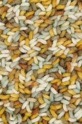 Dywan nowoczesny wełniany Arch żółty 140x200 cm do salonu i sypialni łatwy w czyszczeniu