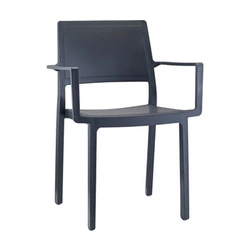 Krzesło ogrodowe Kate Arm SCAB Design z tworzywa sztaplowane czarne z podłokietnikami