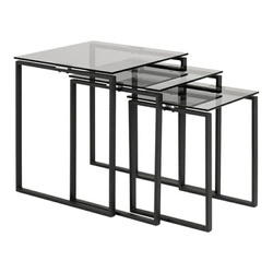 Zestaw trzech nowoczesnych stolików kawowych Katrine szklanych, kwadratowych do salonu Actona