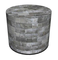 Pufa Wall Intesi okrągła kolorowa do salonu i sypialni nowoczesna tapicerowana 40 cm