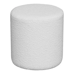 Pufa Ejby okrągła biała bouclé do salonu i przedpokoju nowoczesna miękka Intesi