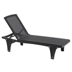 Leżak ogrodowy Tahiti SCAB Design nowoczesny technopolimer czarny z regulowanym oparciem