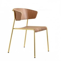 Fotel Lisa wood SCAB Design retro do jadalni złoty orzech nowoczesny fotel drewniany