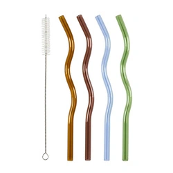 Zestaw 4 szklanych słomek fale ze         szczoteczką
