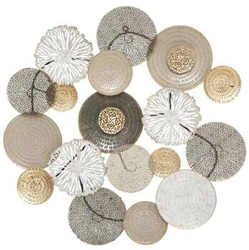 Metalowa dekoracja ścienna Leana 80x79cm ozdoba na ścianę do salonu nowoczesna ażurowa Atmosphera