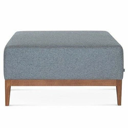 Pufa modułowa Snug FAMEG kwadratowa dębowa tapicerowana do salonu nowoczesna 80x80 cm