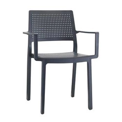 Krzesło ogrodowe Emi Arm czarne z tworzywa sztucznego SCAB Design sztaplowane z podłokietnikami