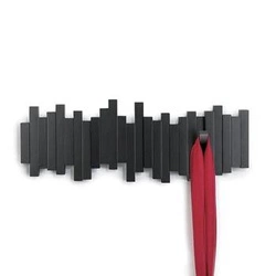 Nowoczesny wieszak ścienny do przedpokoju Umbra Sticks Multi brązowy z 5 haczykami