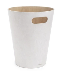 Kosz na śmieci biurowy drewniany Woodrow Umbra biały 7,5L nowoczesny design