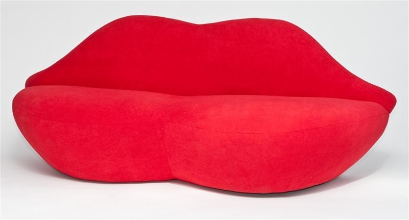 Sofa Usta 2 czerwona tapicerowana